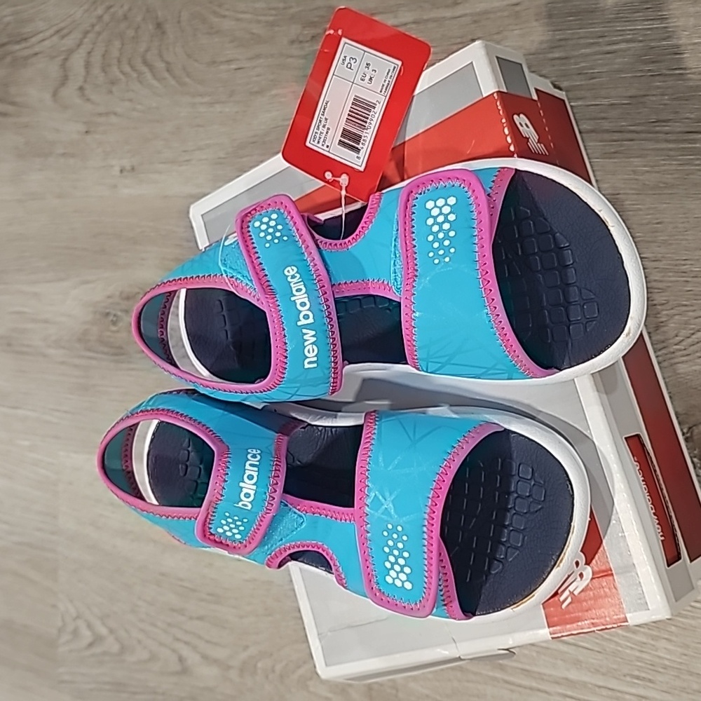 New Balance kid's sandal